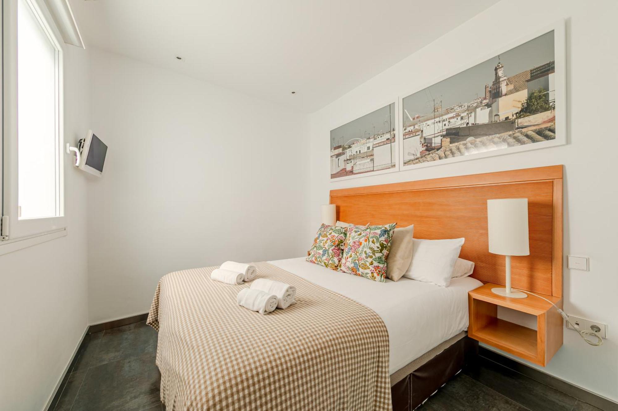 Stay U-Nique Apartments Eslava Seville Ngoại thất bức ảnh