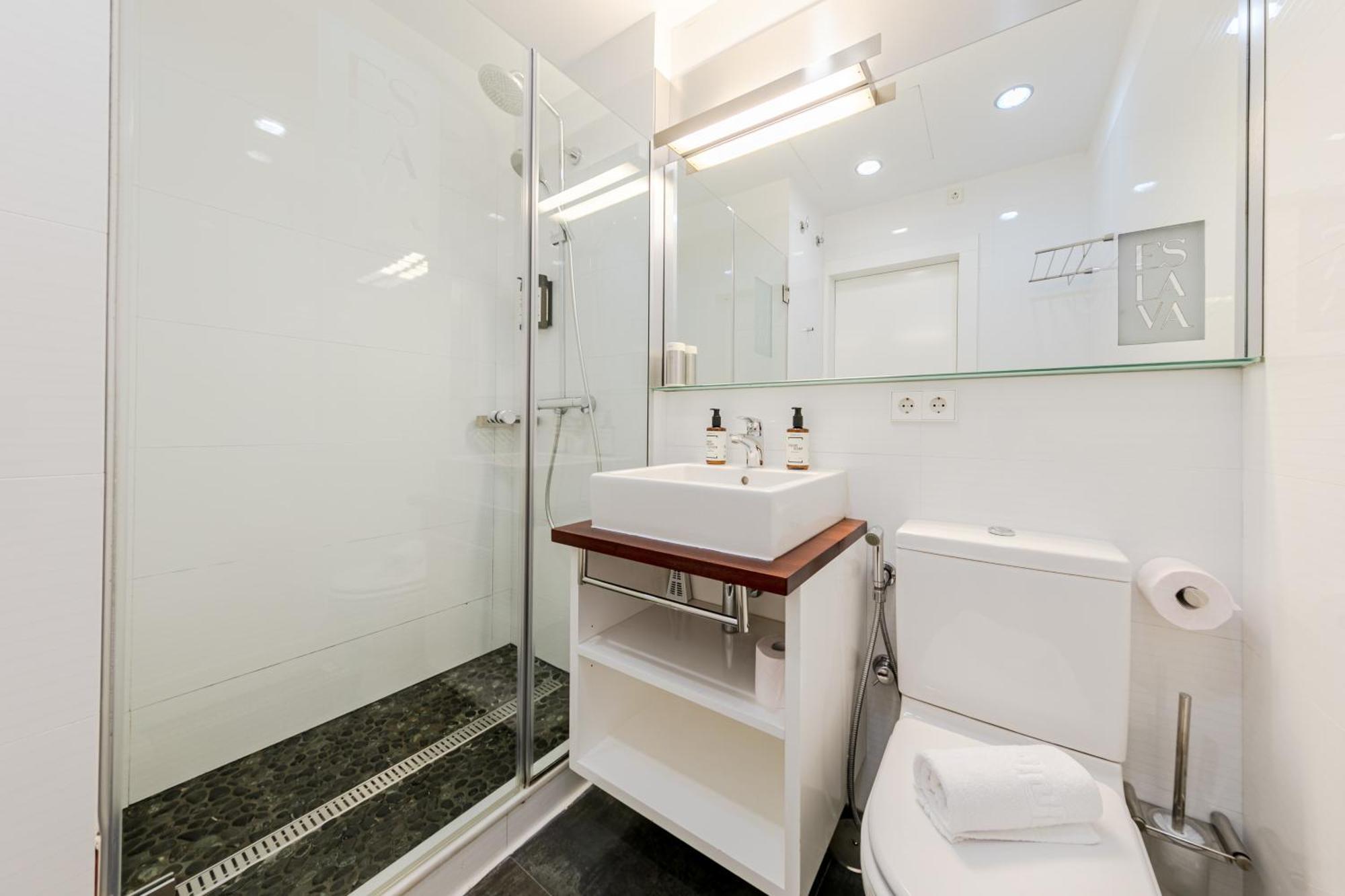 Stay U-Nique Apartments Eslava Seville Ngoại thất bức ảnh